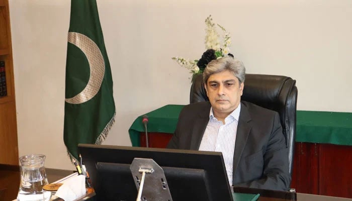 Secretary of the Ministry of Federal Education and Professional Training Nadeem Mahbub chairs a meeting on May 9, 2025. — Facebook@mofept