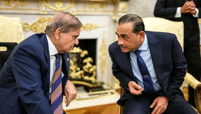 PM Shehbaz Sharif (left) interacts with Field Marshal Asim Munir during a meeting with US President Donald Trump on September 25, 2025. — White House website