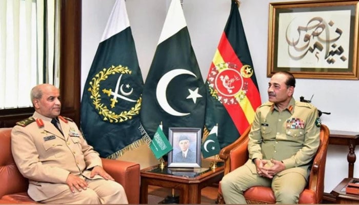 Commander Royal Saudi Land Forces Lieutenant General Fahad bin Saud Al-Johani in meeting with Field Marshal Asim Munir at GHQ on December 3, 2025. — ISPR