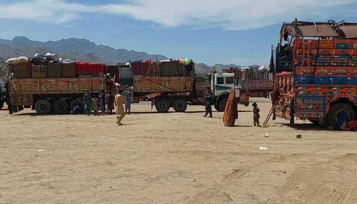 Afghan refugees arrive at Torkham immigration centre on November 1, 2025. — Reporter/Qazi Fazlullah