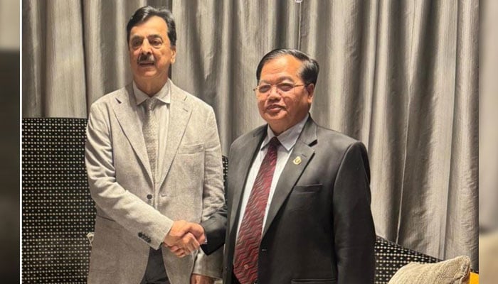 Chairman Senate Yousaf Raza Gilani (left) meets Neak Oknha Datuk Dr Othsman Hassan, Senior Minister in charge of the Special Mission of the Royal Government of Cambodia in Malaysia on December 7, 2025. — Facebook@Pakistansenate