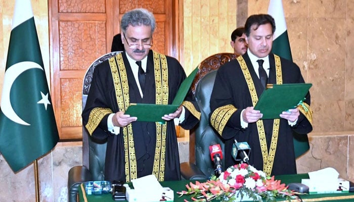 The Honourable Chief Justice of Pakistan, Justice Yahya Afridi, administers the oath of office to Justice Miangul Hassan Aurangzeb, as Judge of the Supreme Court of Pakistan at the Supreme Court of Pakistan on December 8, 2025. — APP
