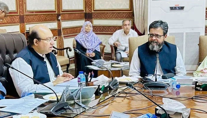 Punjab Finance Minister Mian Mujtaba Shujaur Rehman (left) chairs a meeting on May 8, 2024. — Faceboo@Mujtaba Shuja Ur Rahman