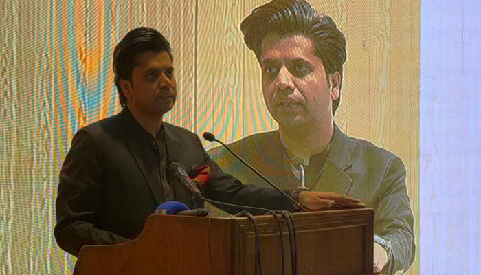 Special Assistant to the Chief Minister on Information and Public Relations, Shafi Ullah Jan, addresses a memorial ceremony of the late journalist Seelab Mehsud at Gomal University, Dera Ismail Khan on December 15, 2025. — Facebook@Shafijanpti