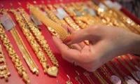Gold Prices Drop Rs4,000 Per Tola