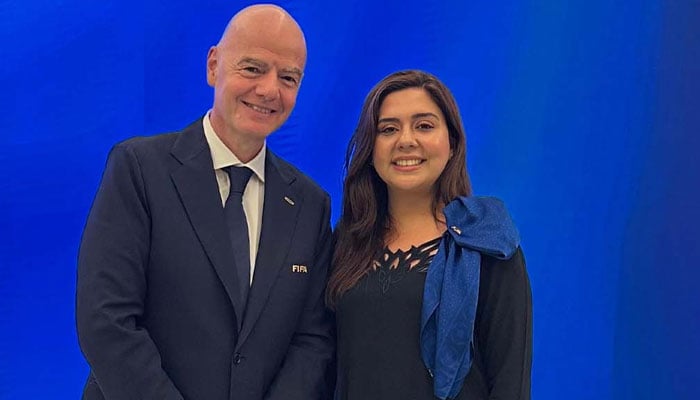 Member of the National Assembly (MNA) Madam Syeda Amnah Batool posing for photo with FIFA President Giovanni Vincenzo Infantino. —PTV
