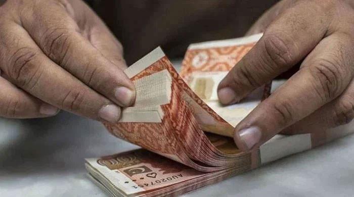 Federal govt says Rs5.86tr paid to KP since 2010
