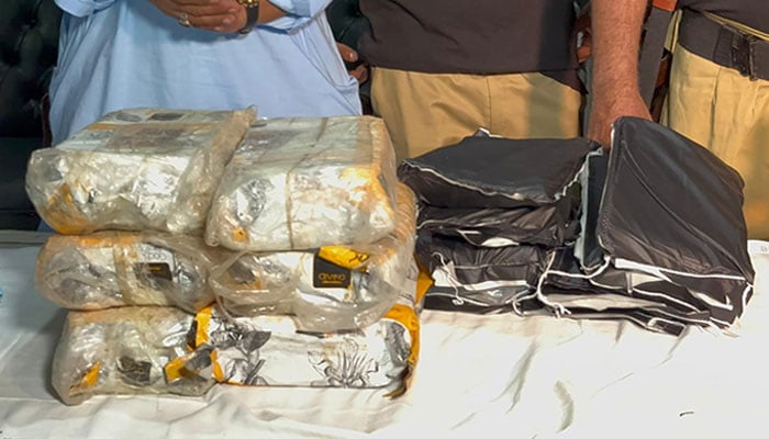 Drugs seized in joint operations by maritime and law enforcement agencies. — X/@mukeshchawlappp