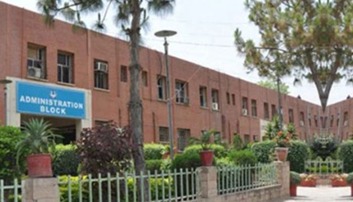 Hayatabad Medical Complex building can be seen. — HMC website/File