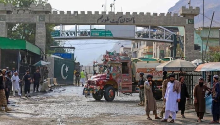 Security personnel stand guard at the Pakistan-Afghanistan border in Torkham.— AFP/File