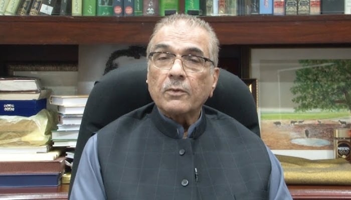 Renowned Pakistani journalist Mujeeb-ur-Rehman Shami. —Youtube@Mujeeb-ur-Rehman Shami/File