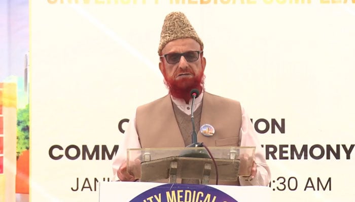 Religious scholar Mufti Muneebur Rehman speaks at the inauguration ceremony for the construction of the University Medical Complex (UMC) on January 4, 2025. — Screengrab via Facebook@ImamiaMedics