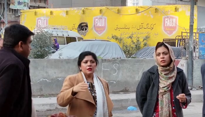 Rawalpindi Development Authority (RDA) Director General Kinza Murtaza (centre) visits Sherpao Colony on January 7, 2025. — Screengrab via Facebook@RawalpindiDevelopmentAuthority