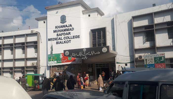 This photo shows building of Government Allama Iqbal Memorial Teaching Hospital, Sialkot. — APP/File