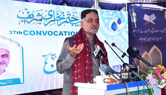 Jamaat-e-Islami (JI) Emir Hafiz Naeem-ur-Rehman addresses the annual Khatm-e-Bukhari ceremony at Jamia Uloom-ul-Islamia, Mansoorah, Hala on January 11, 2025. — Facebook@HafizNaeemRehman