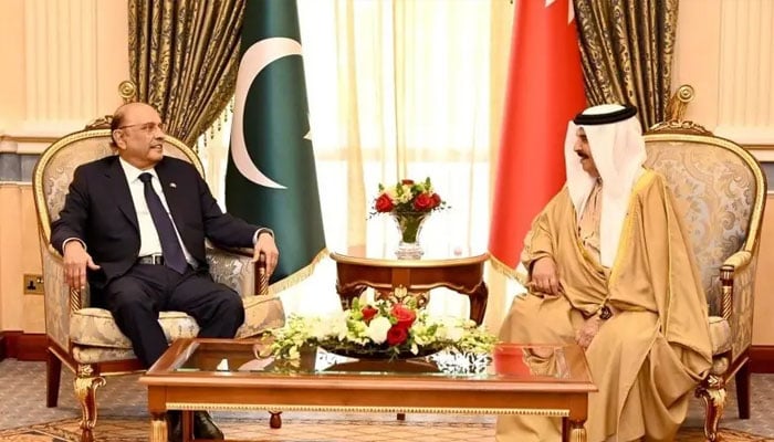 President Asif Ali Zardari in a meeting with King Hamad bin Isa Al Khalifa of Bahrain at Al-Qudaibiya Palace in Manama, Bahrain on January 14, 2026. — PID