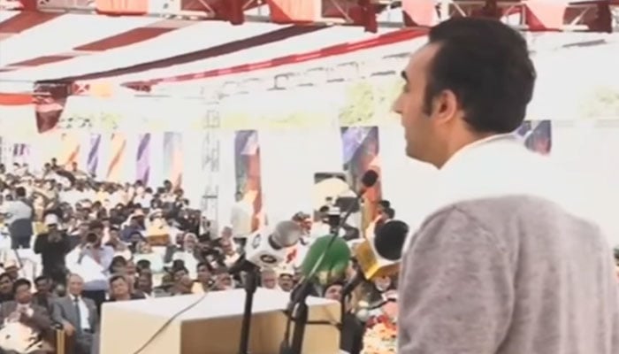 Pakistan Peoples Party (PPP) Chairman Bilawal Bhutto Zardari addressing the event at inauguration ceremony of the NED University-affiliated Thar Institute of Engineering, Science and Technology and the School of Modern Sciences in Tharparkar. —Screengrab via Facebook@BilawalBhuttoZardariPk