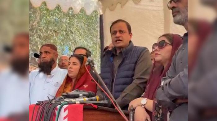 Karachi to get relief if towns work with KMC, stresses Wahab