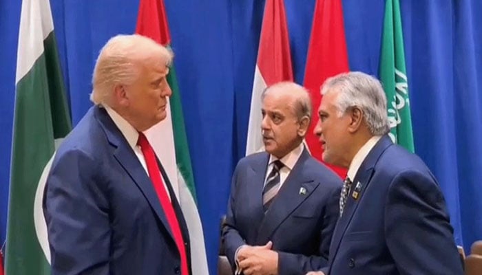 PM Shehbaz Sharif and DPM and FM Ishaq Dar meet US President Donald Trump on the sidelines of United Nations General Assembly session in New York, US, on September 24, 2025. — X@ForeignOfficePk