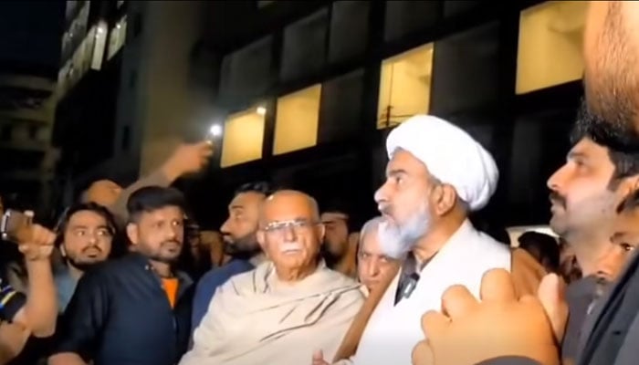 Chairman Majlis Wahdat-e-Muslimeen (MWM) Pakistan Senator Allama Raja Nasir Abbas Jafri speaks to the media during a  visit to the the centre Gul Plaza on January 19, 2026. — Screengrab via Facebook@allamarajanasirmwm