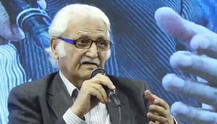 Former senator and PPP leader Farhatullah Babar speaks at the Hyderabad Literature Festival during the launch of his book ‘Benazir Bhutto on January 19, 2026. — Screengrab via Facebook@hyderabadliteraturefestivalhlf
