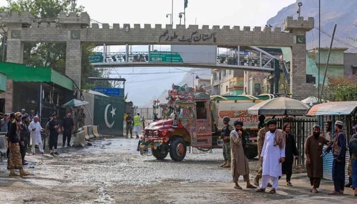 Security personnel stand guard at the Pakistan-Afghanistan border in Torkham.— AFP/File