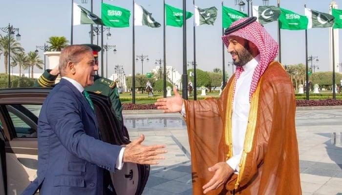 Saudi Crown Prince Mohammed bin Salman and Pakistan Prime Minister Shehbaz Sharif meet in Riyadh, Saudi Arabia, September 17, 2025.—Reuters