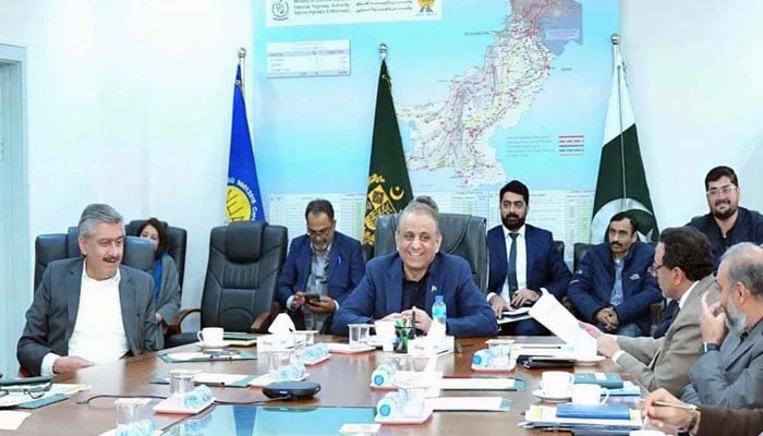 Federal Minister for Communications, Abdul Aleem Khan, presides over a high-level meeting of NHA on January 28, 2026. — APP