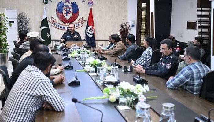 Sindh Inspector General of Police (IGP) Javed Alam Odho meets a delegation of the governing body of the Crime Reporters Association Karachi (CRA) at the Central Police Office (CPO), Karachi on February 7, 2026. — Facebook@sindhpolicedmc