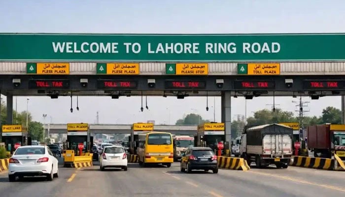 Vehicles are seen at the Lahore Ring Road toll plaza. — e-challan.pk/File
