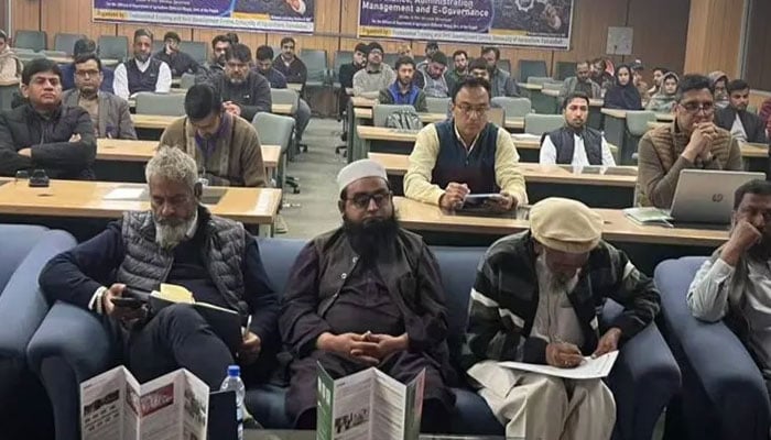 Participants attend a workshop. — INP/File