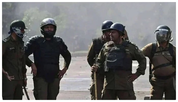Punjab Police personnel stand guard in Lahore. — APP/File