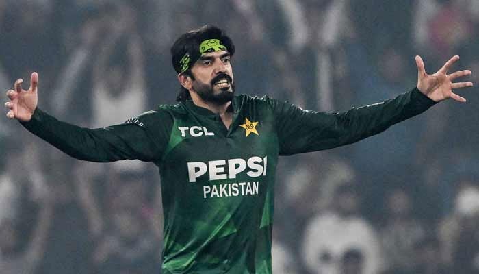 Pakistan´s Usman Tariq celebrates after taking the wicket of South Africas Dewald Brevis during the third and final Twenty20 international cricket match between Pakistan and South Africa at the Gaddafi Stadium in Lahore on November 1, 2025. — AFP