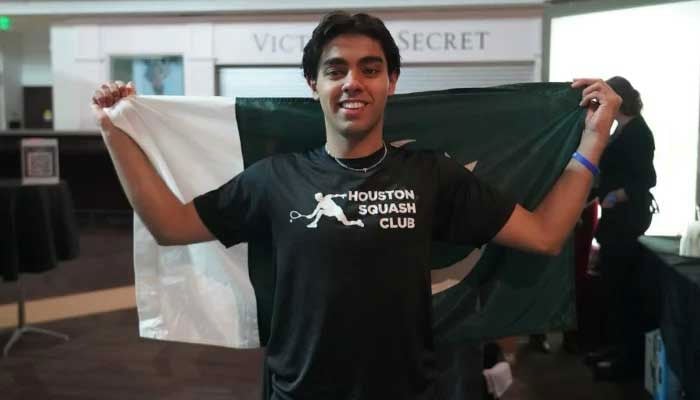 Pakistans Ashab Khan celebrates after winning the semifinal of the Jones Creek Open Squash against Brazil’s Diogo Gobbi in the United States on August 17, 2025. — The News/Faizan Lakhani/File