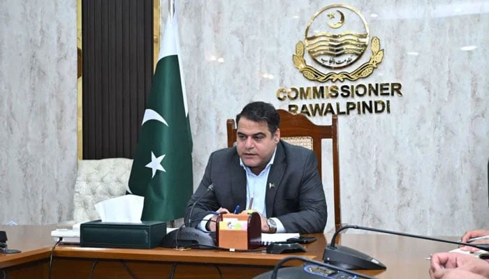 Commissioner Rawalpindi Division Engineer Amir Khattak chairs a meeting on January 19, 2026. —Facebook@commissionerRwp
