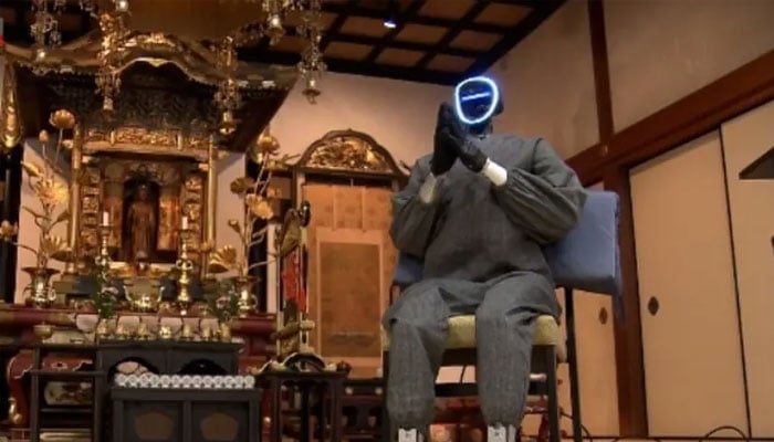 AI robot monk unveiled in Japan