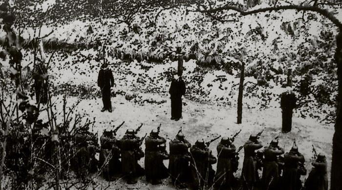 Greece acquires photos of WWII Nazi mass execution