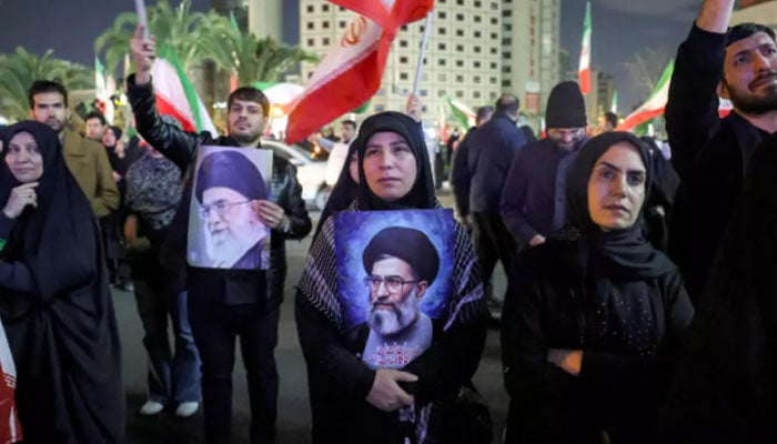 Mourners gathered in Tehran. —AFP