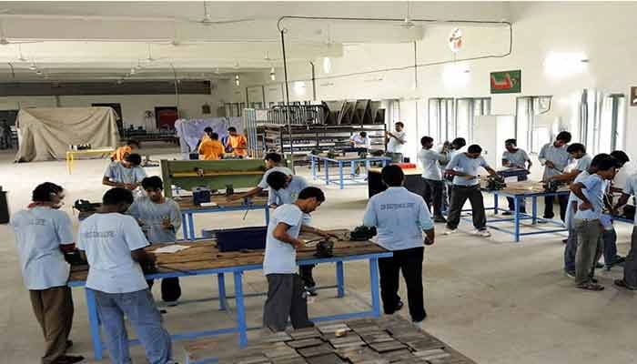 NAVTTC students can be seen during a class in a lab. —TheNews/File