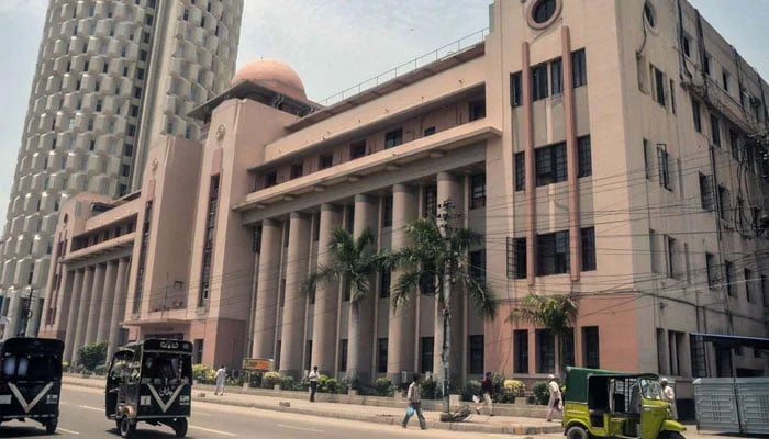 Cotton Exchange Building on I.I. Chundrigar Road. — Heritage of Sindh website/File