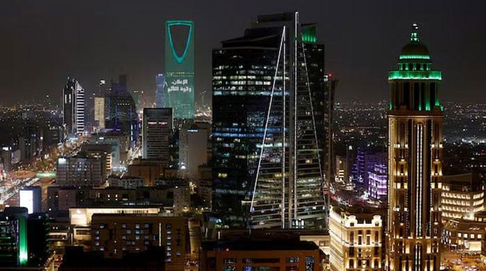 ‘Time to go’: Dubai’s super-rich pay megabucks to flee