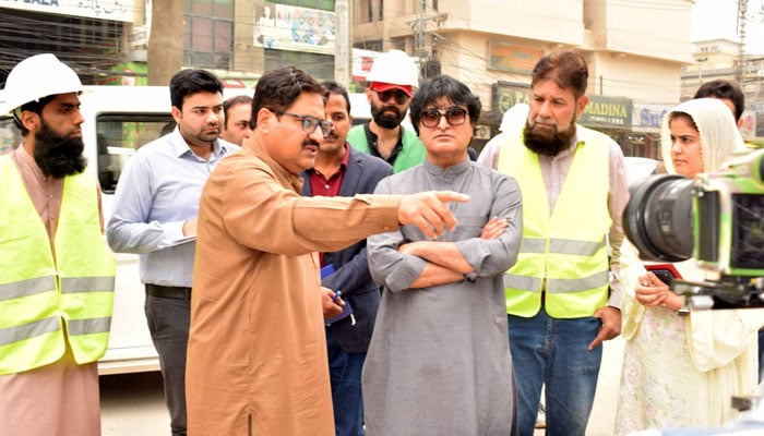 Housing Secretary Noorul Amin Mengal is being briefed about development projects, sewerage, and urban infrastructure in Rawalpindi on March 10, 2026. — Facebook@wasarawalpindi
