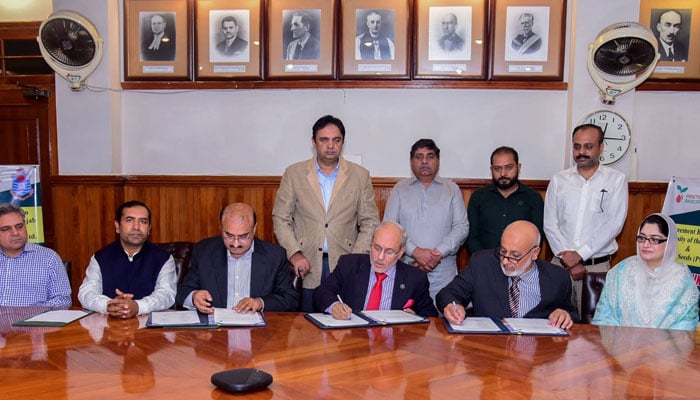 MOU signing ceremony between the PU Department of Plant Breeding and Genetics and Pesticon Seeds at the VC’s Office on March 11, 2026. — Facebook@UniversityOfThePunjab.Official