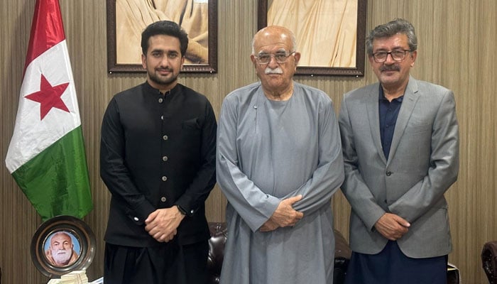 Leader of the Opposition in the National Assembly and head of the opposition alliance, Mahmood Khan Achakzai (centre), pictured with senior legal expert and justice (retd) Shahid Jamil (right) after a meeting on March 12, 2026. —Facebook@MehmoodKhanAchakzaiOfficial
