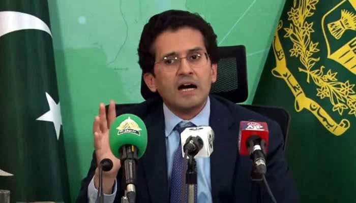 Federal Minister for Power Ali Pervaiz Malik speaks during a press conference. — State media/File