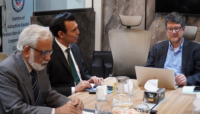 Dr Jose A Puppim de Oliveira (right), is seen in this image. — APP/File