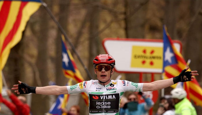 Team Visma-Lease a bikes Danish rider Jonas Vingegaard celebrating. —AFP