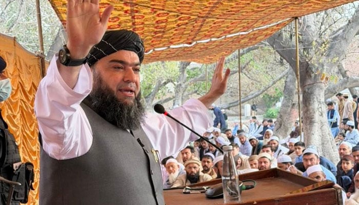 Khyber Pakhtunkhwa Chief Khateeb, Maulana Muhammad Tayyab Qureshi addressing an event. — Facebook@CheifKhateebKPK