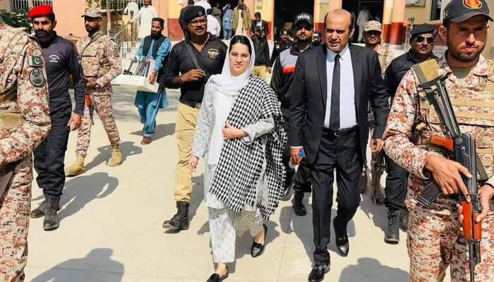 An undated image of complainant Umme Rubab Chandio exiting a court. — X@UmeRubabChandio/File
