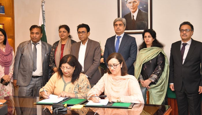 The image shows the MoU signing ceremony at the Ministry of Federal Education and Professional Training  on April 1, 2026. — MOFEPT website/File